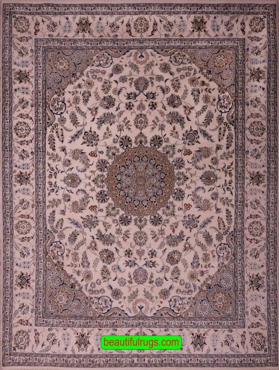 Handmade wool and silk rug made in India with Persian Nain pattern in beige and blue color