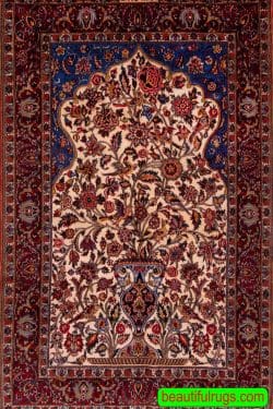 Handmade Persian Bakhtiari prayer rug with tree of life. Size 4.5x7.3