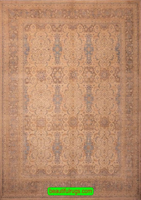 Hand woven oriental wool rug with beige and turquoise colors. Size 8.9x11.10.