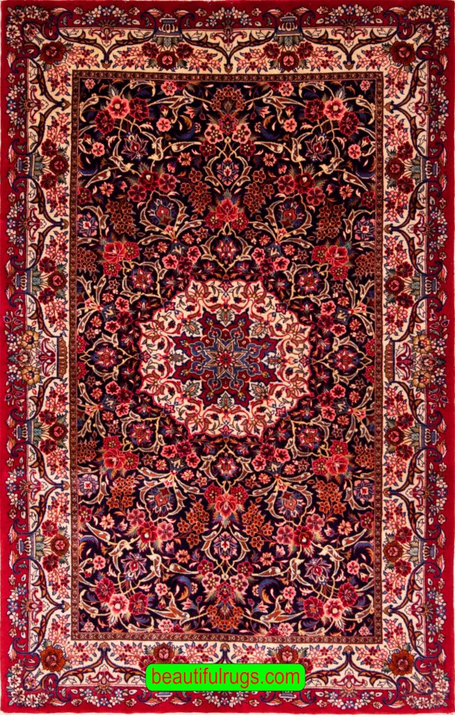 Persian Sarough rug, floral pattern in red color. Size 4.5x6.6