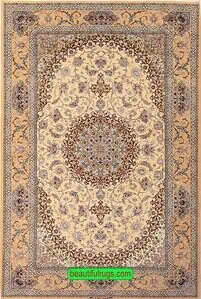 Ivory Persian rug, handwoven Persian Isfahan rug made by Davari. Size 5.2x8