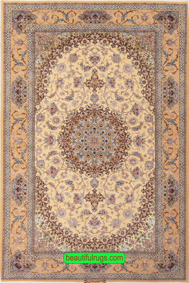 Persian Isfahan rug in ivory and beige color. Size 5.2x8