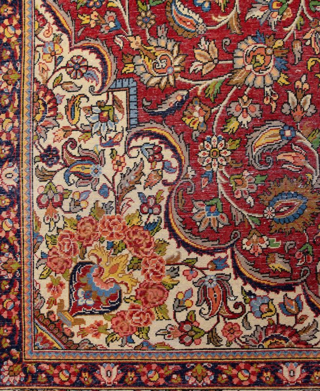 Vintage floral Persian Bakhtiari rug with rustic red color. Size 6.10x10