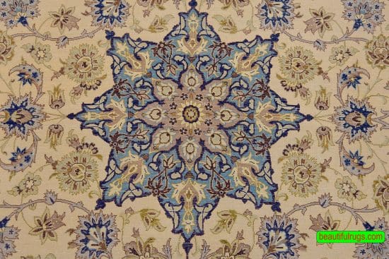 Beige and blue color Persian Isfahan rug by Sarraf Mamouri. Size 3.9x6.2