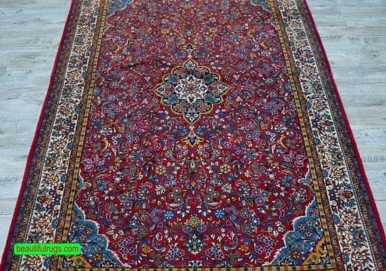 Persian Saruk rug in red color, floral design in red color. Size 4.4x6.7