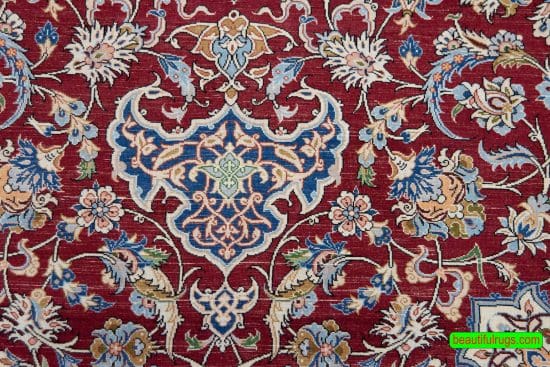 Handmade Persian Isfahan vegetable dye rug with red and blue colors. Size 4.10x7