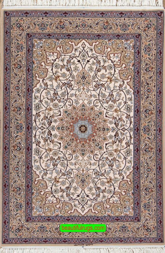 Handmade Persian Isfahan rug in Beige color. Accent rug for living room and bedroom. Size 3.9x5.8.
