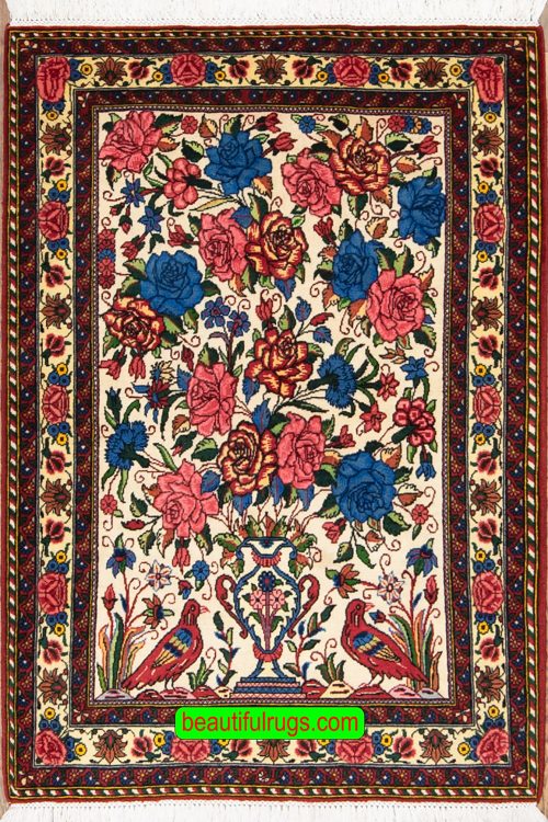 Handmade Persian Bakhtiari wool rug, multicolor accent rug. Size 3.8x5.4.