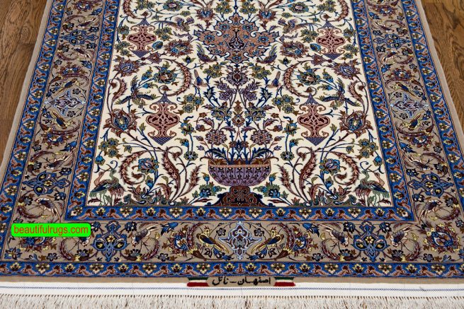 High quality Persian Isfahan rug, Kork wool and silk rug in beige color. Size 3.9x4.6.