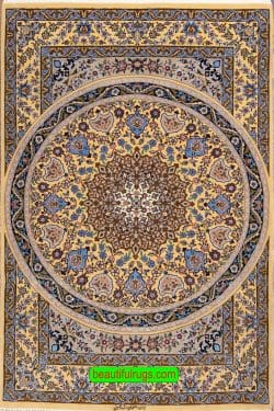 Handmade Persian Isfahan rug in pastel color, kork wool and silk. Size 4x6.