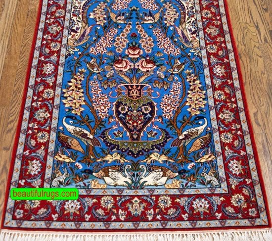 Hand knotted Persian Isfahan rug made of kork wool and silk, tree of life patter. Size 2.9x4.3.