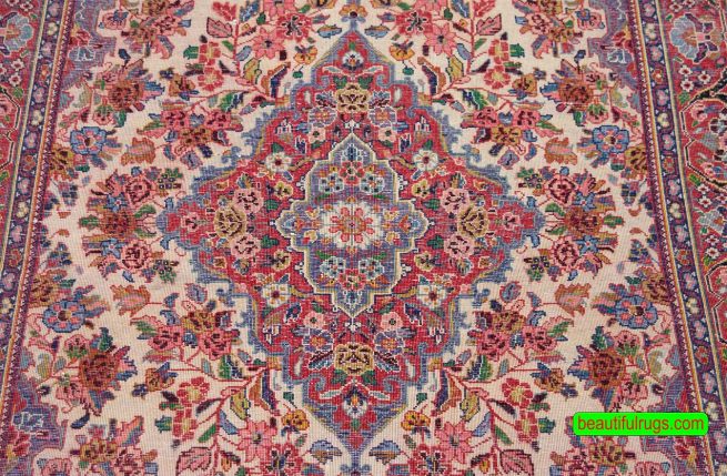 Handmade Persian Sarouk area rug for sale, wool rug with beige and red colors. Size 3.5x5.5.