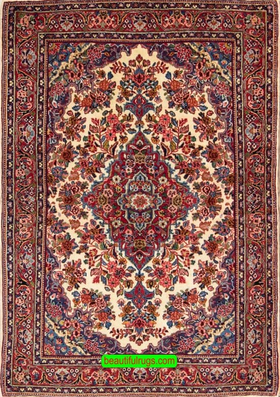 Handmade Persian Sarouk area rug for sale, wool rug with beige and red colors. Size 3.5x5.5.