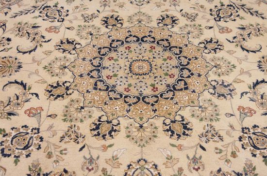 Round area rugs for living. Beautiful handmade Persian Nain style rug made in India. Size 9.2x9.2.