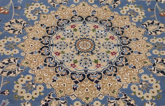 9 ft round rug. Handmade wool Persian Nain style rug in beautiful blue color made in India. Rug size 9.3x9.3.