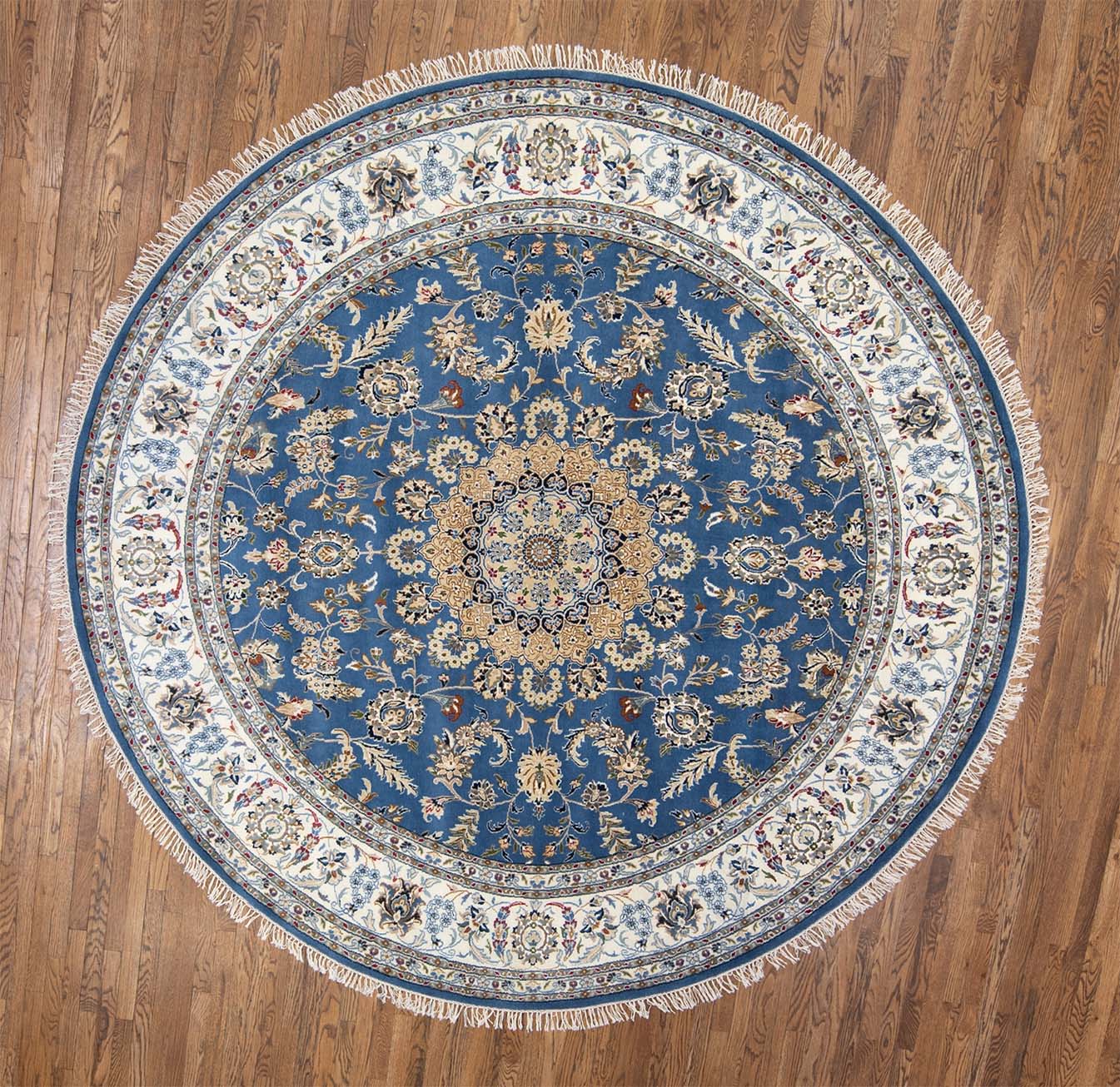 9 ft round rug. Handmade wool Persian Nain style rug in beautiful blue color made in India. Rug size 9.3x9.3.