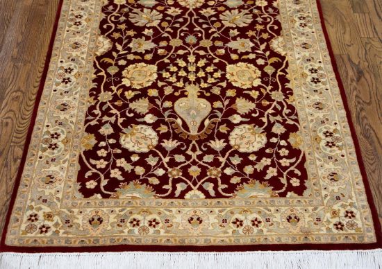 Handmade wool area rug made in Pakistan, a small area rug for small entryway. Size 3.2x5.3.