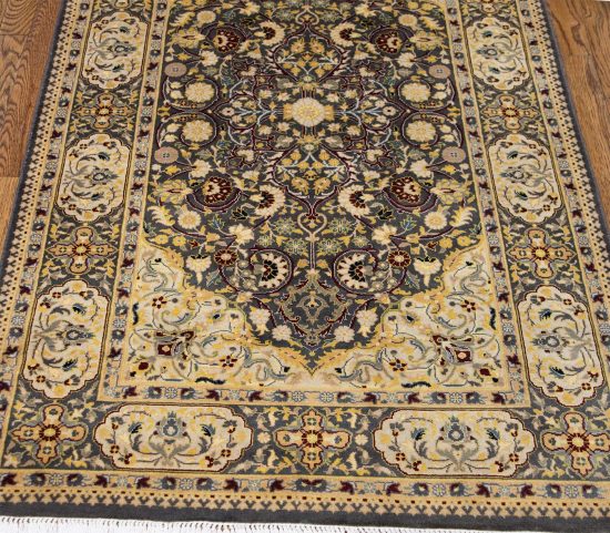 Wool oriental rug. Handmade multicolor Persian Tabriz design rug made in Pakistan. Size 3.1x5.4.