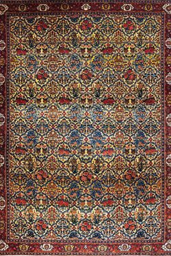 Antique Persian Bakhtiari rug, beige, and terracotta color. Size 15.3x20.5