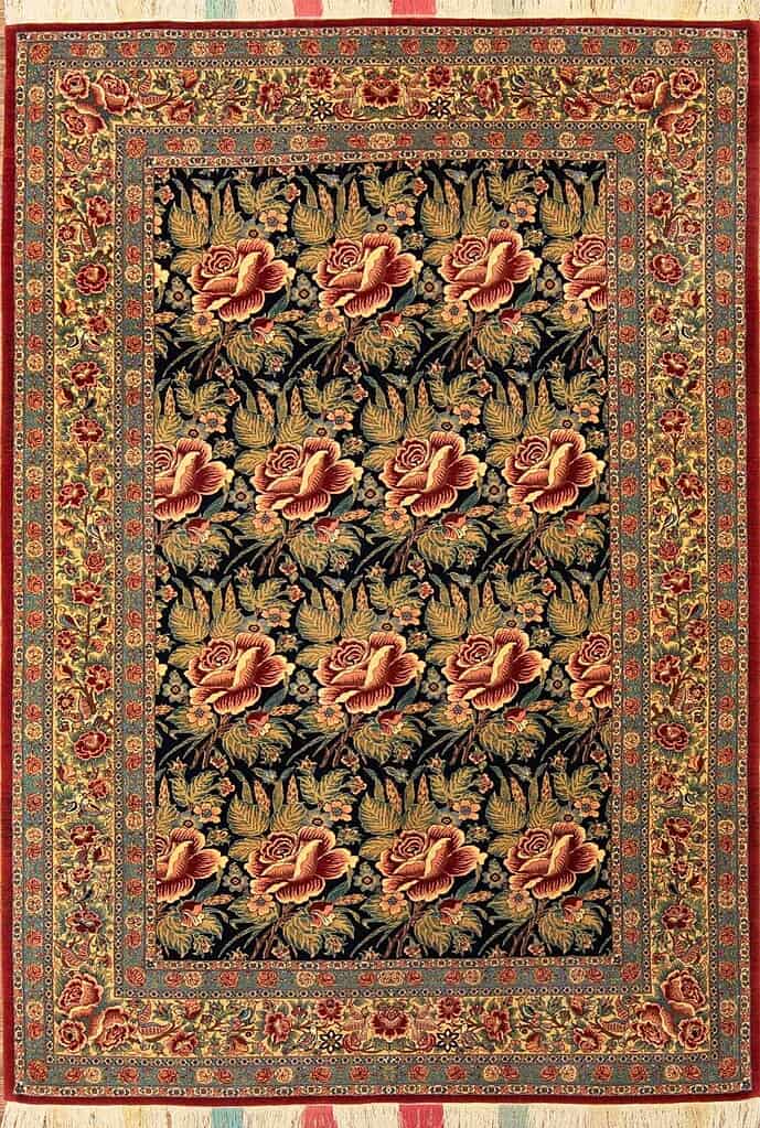 2294- Beautiful floral vegetable dyed hand knotted Persian Senneh rug made to perfection using top quality wool and fine weave. Size 6.9x10.6.