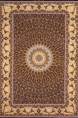 Persian purple rug. Hand knotted Persian Isfahan rug with mandala design in purple and gold colors made of kork wool and silk. Size 6.8x10.3.