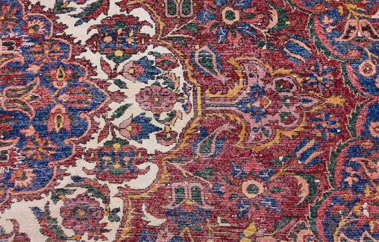 High quality and beautiful hand knotted antique Persian Bakhtiari rug with three medallions in red color. Size 10.7x14.