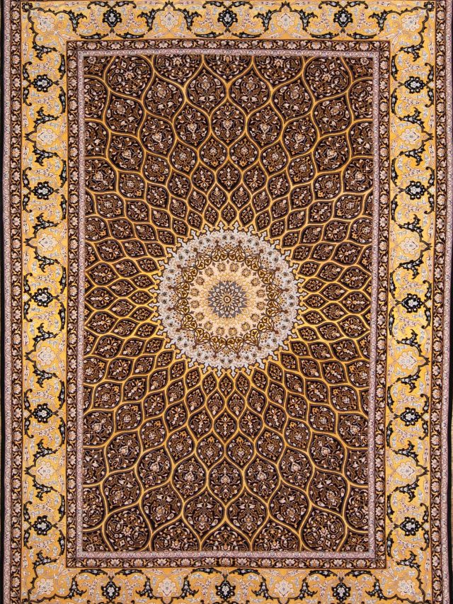 Persian purple rug. Hand knotted Persian Isfahan rug with mandala design in purple and gold colors made of kork wool and silk. Size 6.8x10.3.