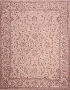 Vintage Oriental Rug, Turkish Rug Pattern in soft pastel color. Size 8.1x10.2.