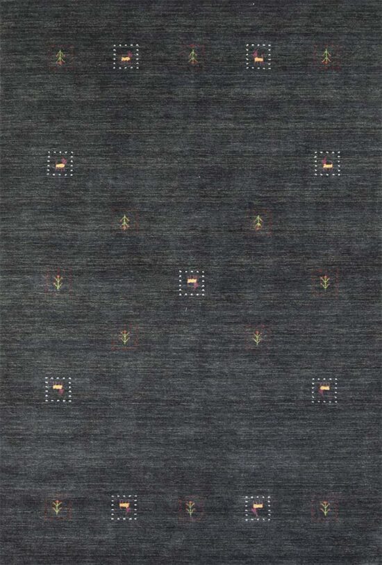 Charcoal grey rug made of wool, a modern simple rug made in India. Size 5.5x8.1.