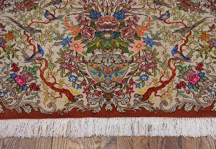 1104- Horizontal shape handmade Persian Isfahan rug, vegetable dye, kork wool and silk. Size 3.3x2.6. 1104- Horizontal shape handmade Persian Isfahan rug, vegetable dye, kork wool and silk. Size 3.3x2.6.