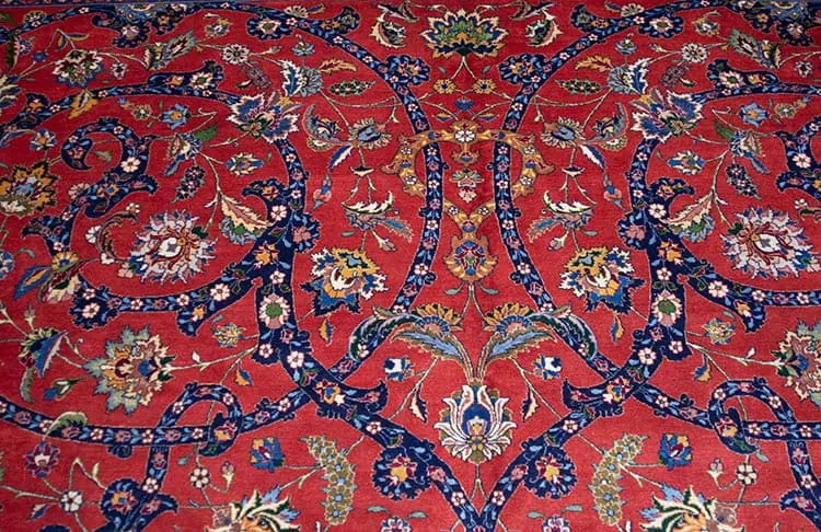 Rug 2798- Magnificent 80 years old antique Persian rug in excellent condition. Large antique Persian carpet. Size 13 x 19.6.