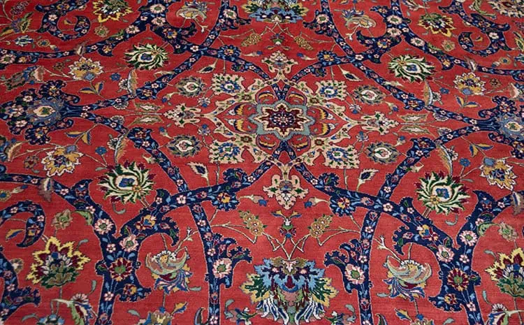Rug 2798- Magnificent 80 years old antique Persian rug in excellent condition. Large antique Persian carpet. Size 13 x 19.6.