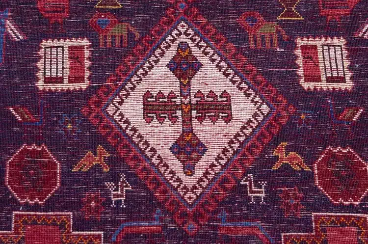 Rug 2643 – Wool Rug, Persian Sirjan handmade geometric rug in navy blue and red, durable and soft, size 5.5x8. Backside image. Rug 2643 – Wool Rug, Persian Sirjan handmade geometric rug in navy blue and red, durable and soft, size 5.5x8. Backside image.