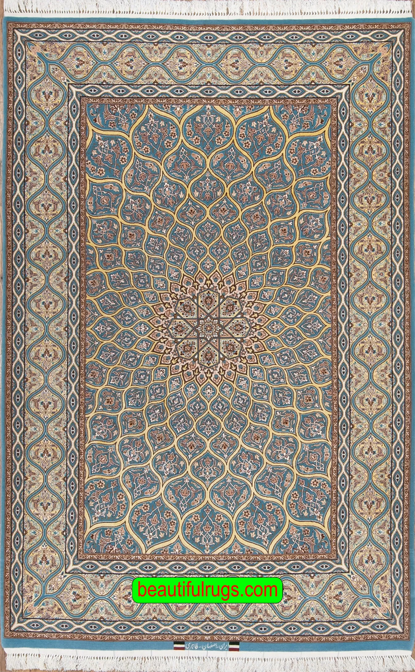 Wool and silk Persian Isfahan rug. size 4.4x7