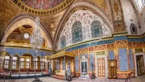 Image of the inside of Topkapi Palace Museum of Turkey.
