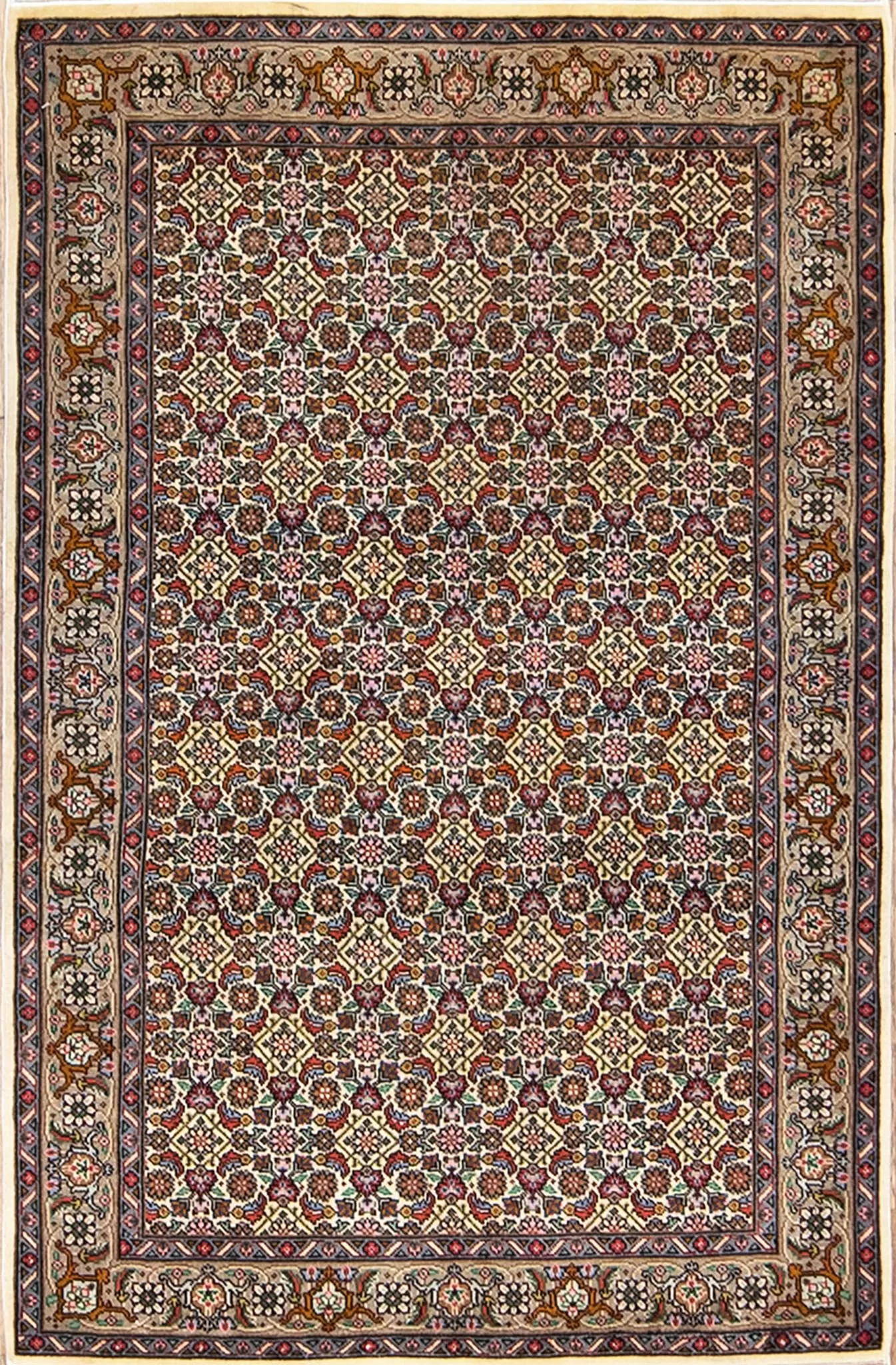 Hand knotted Persian Tabriz wool rug, beige color, all-over design rug. Size 3.3x5.